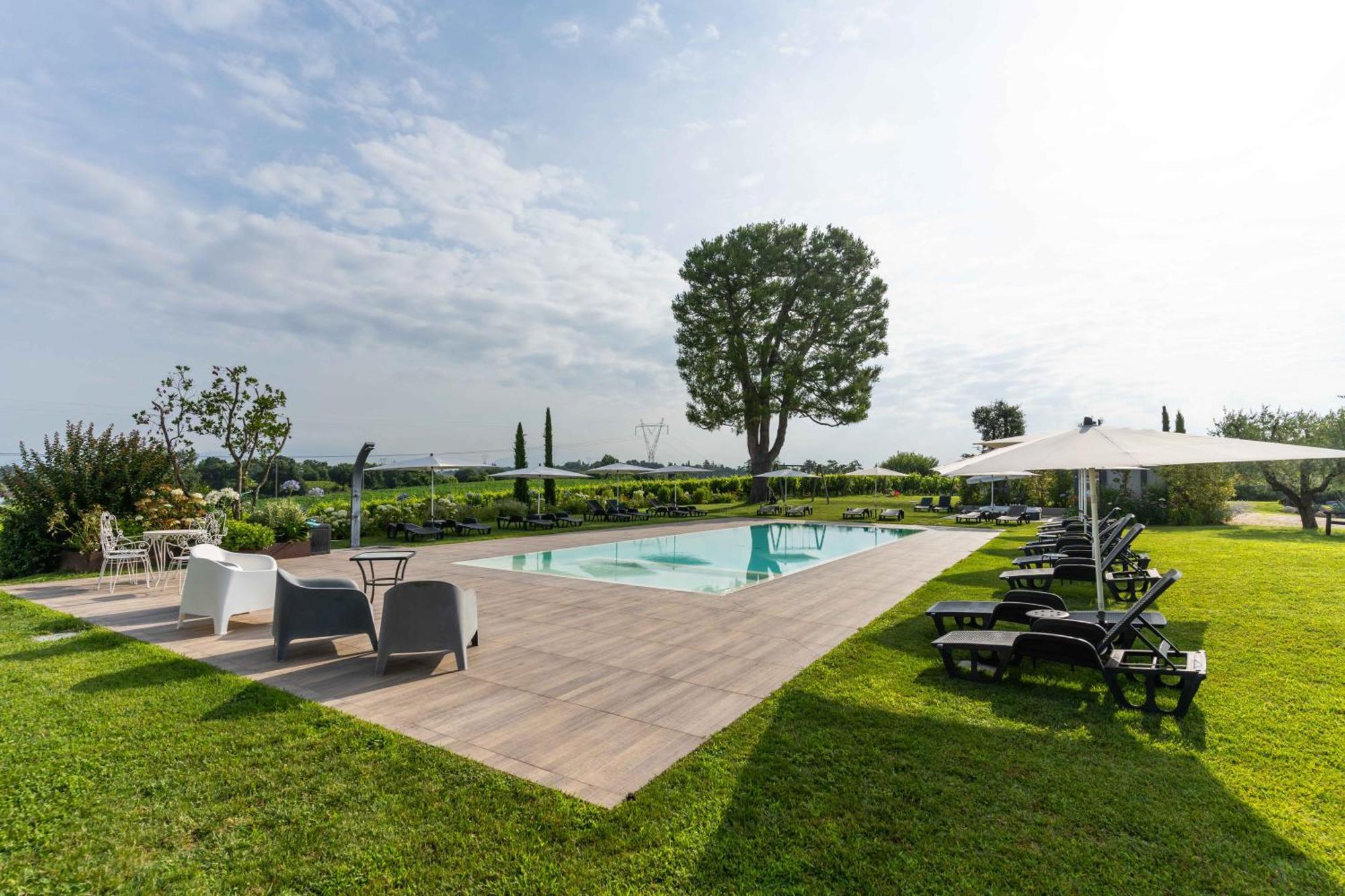 Agriturismo Colle Dei Pivi Ponti sul Mincio Exterior foto